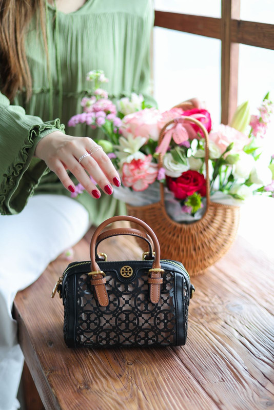 BAG 411
