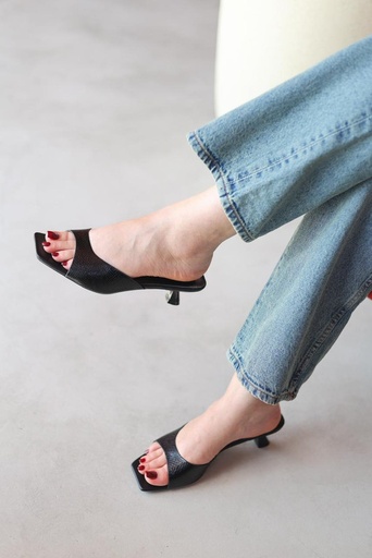 [A430-Black-36] A430 (Black, 36)