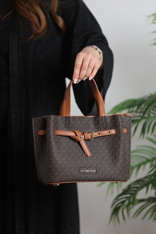 BAG 700
