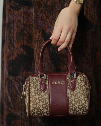 BAG 695